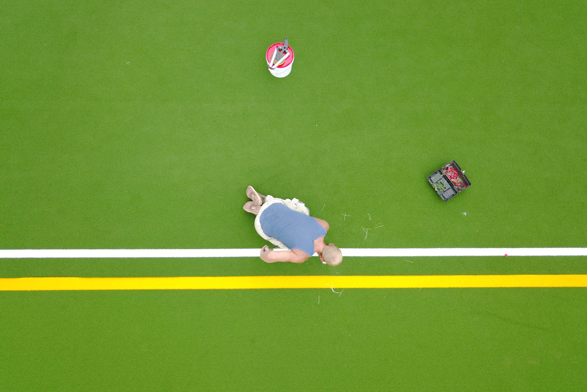 Infrastructure sportive de Virginal par FP architectes - terrain hockey