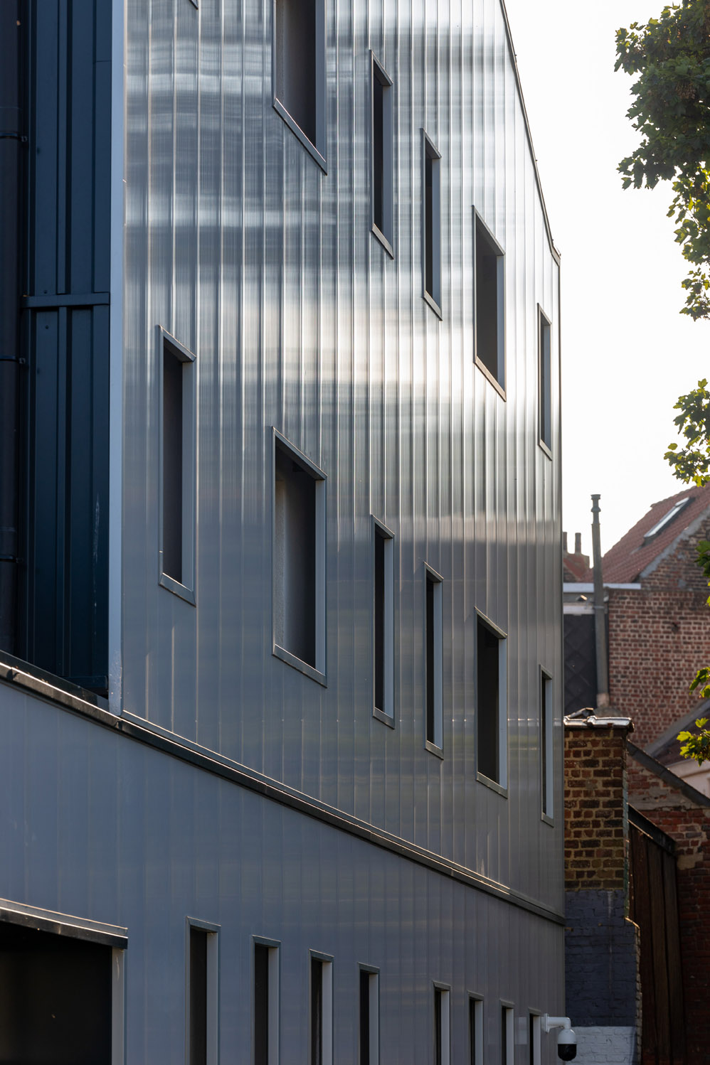 Transformation d'un site industriel en centre administratif FP architectes Façade polycarbonate