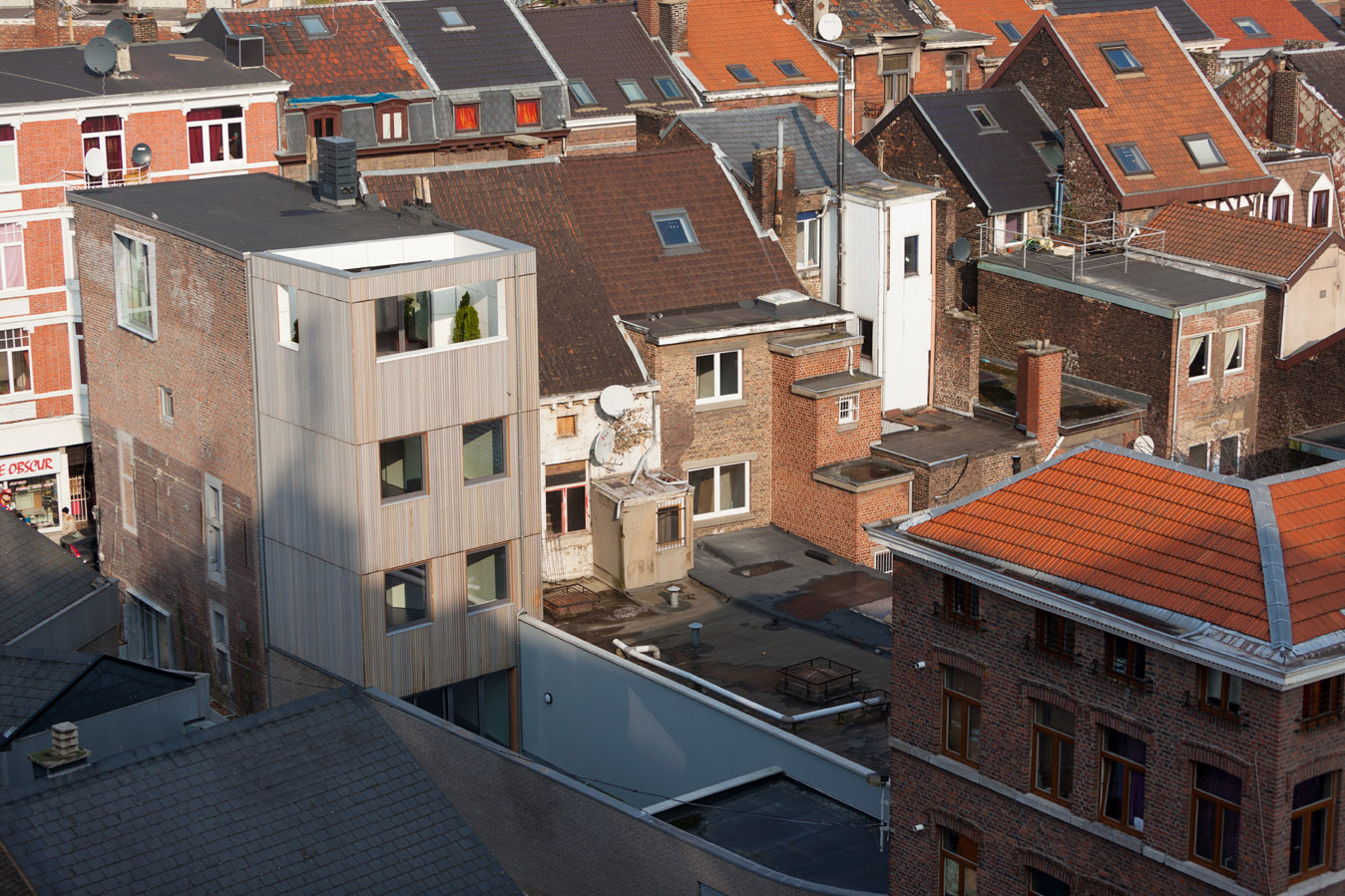 Transformation d'un immeuble de logements FP architectes